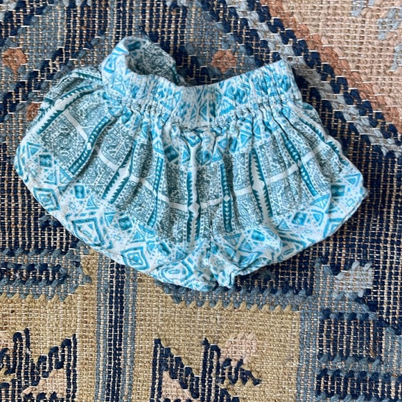 Little girl shorts - Picture 3 of 3